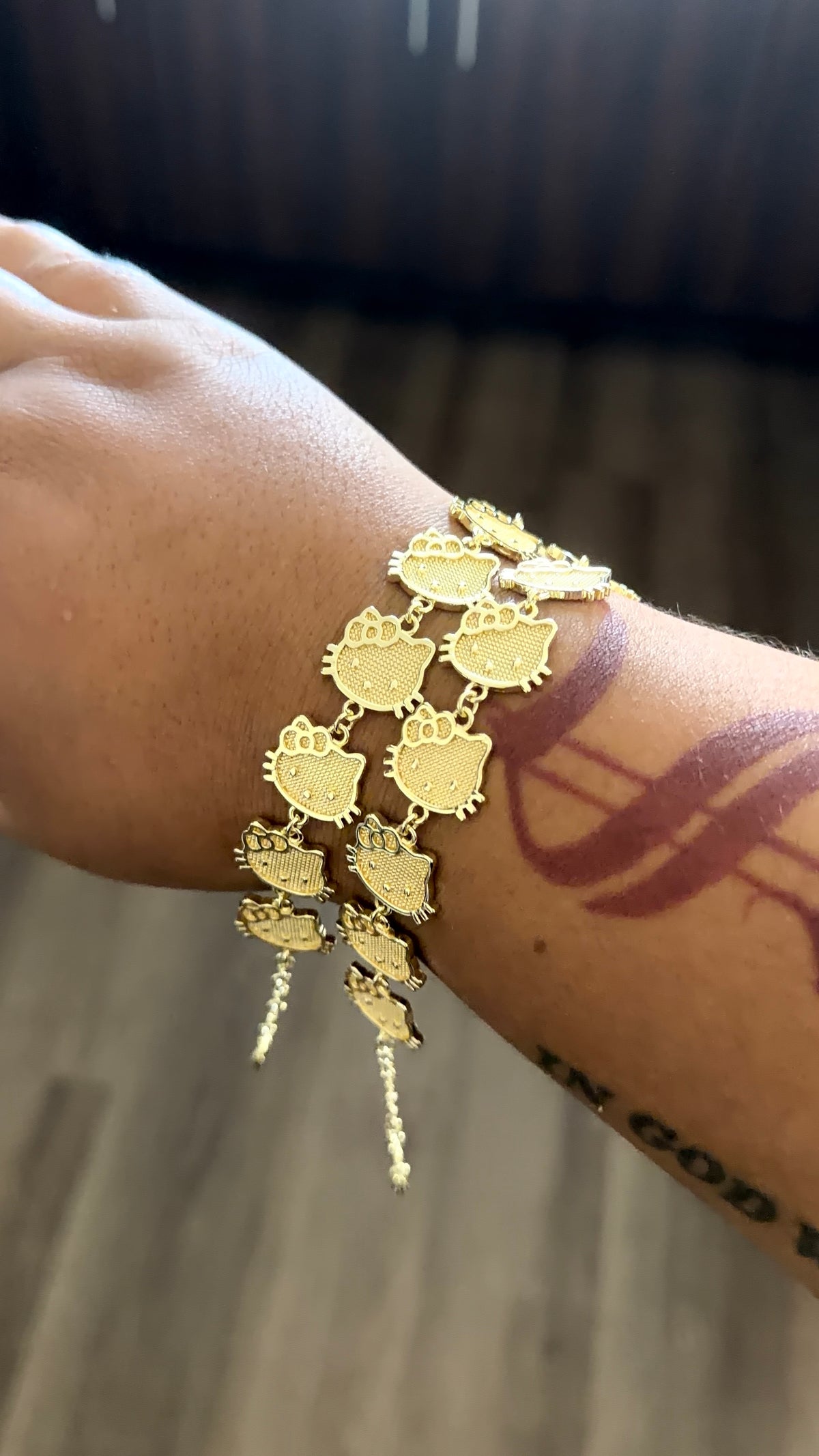 HK face link bracelet