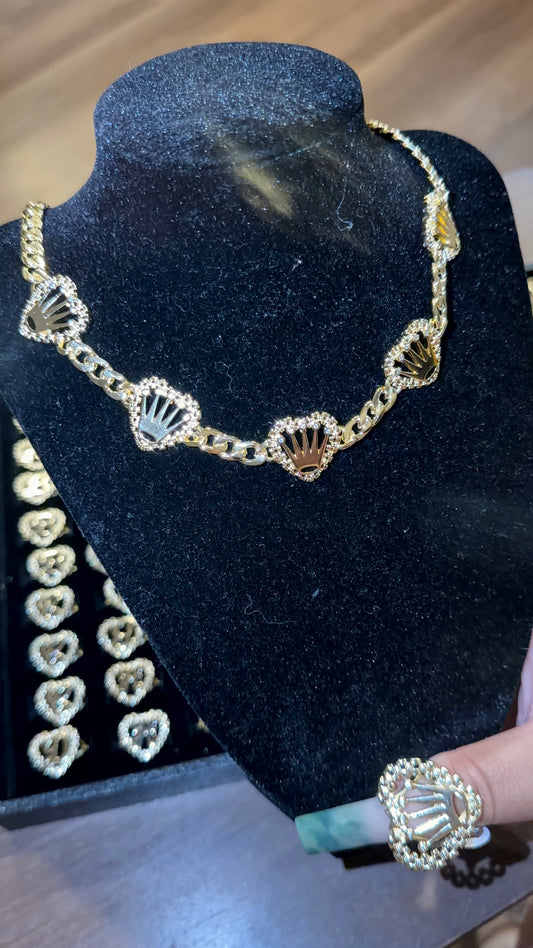 Queen Ting Necklace
