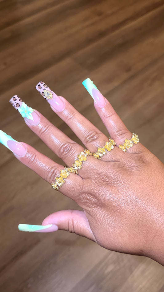 Wrap around floral ring