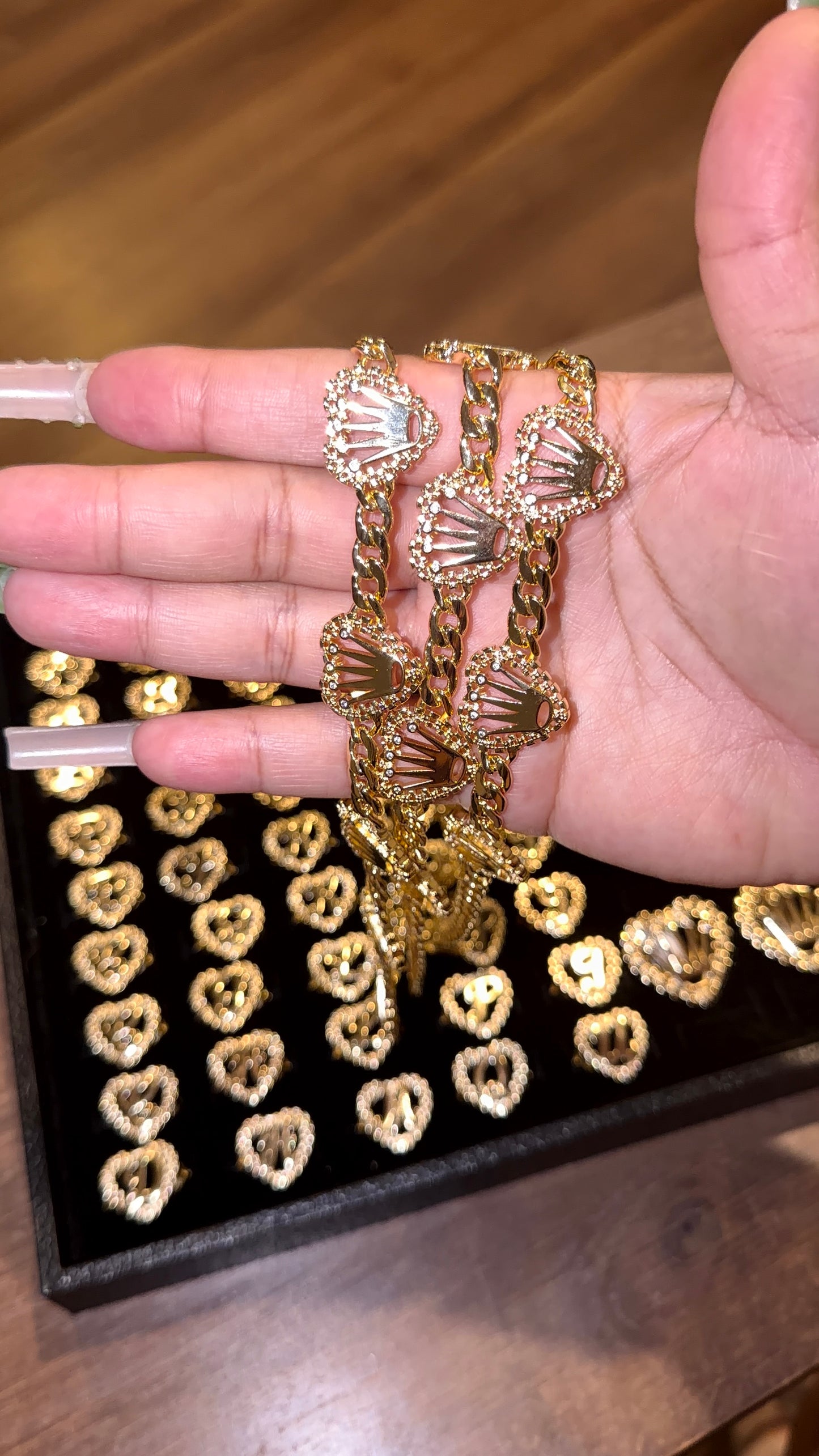 Queen Ting Necklace