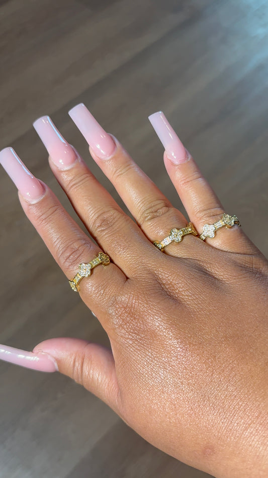 Cleef Band Ring